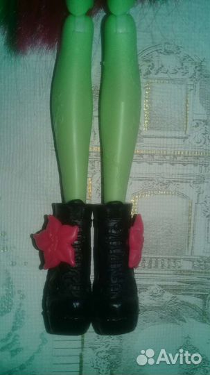 Кукла Монстер Хай Верена макфлайтрап