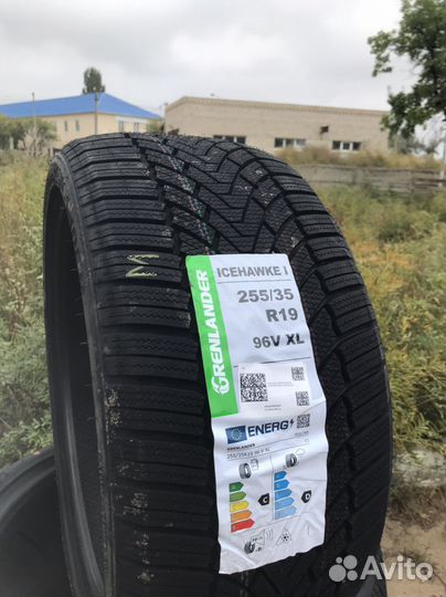 Grenlander IceHawke 1 255/35 R19