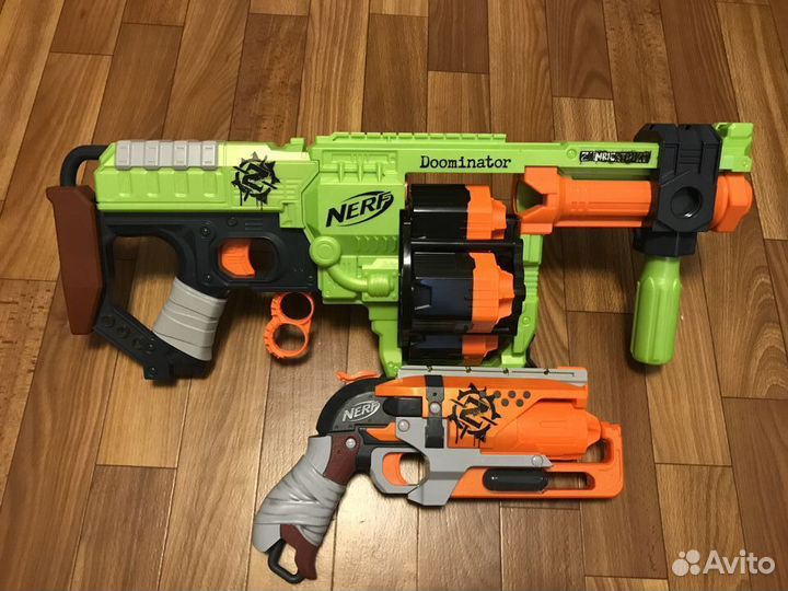 Продам игровой пистолет и бластер Nerf