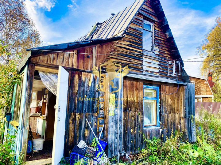 Дача 20 м² на участке 10 сот.
