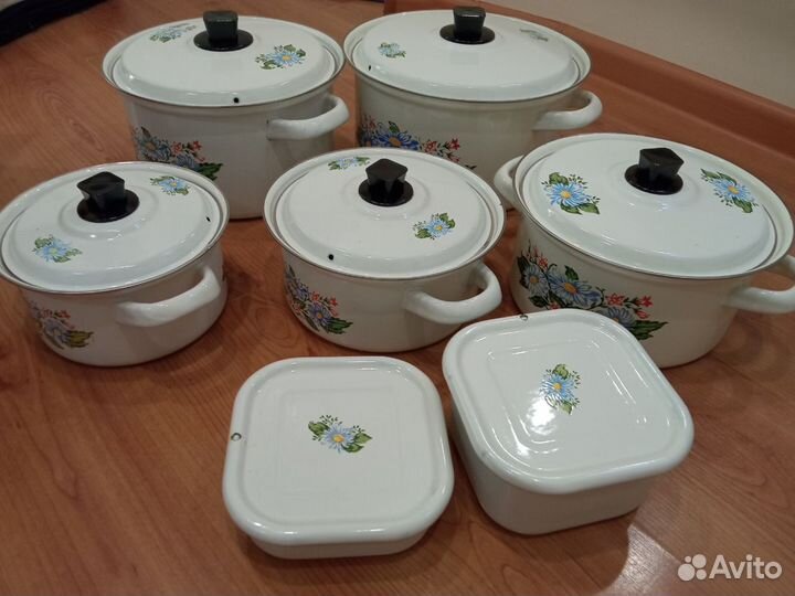 Набор кастрюль эмалированных СССР 7 предметов