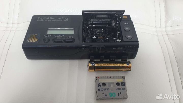 Микрокассетный плеер Sony NT-1