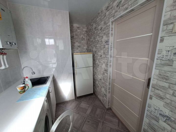 2-к. квартира, 40 м², 4/4 эт.