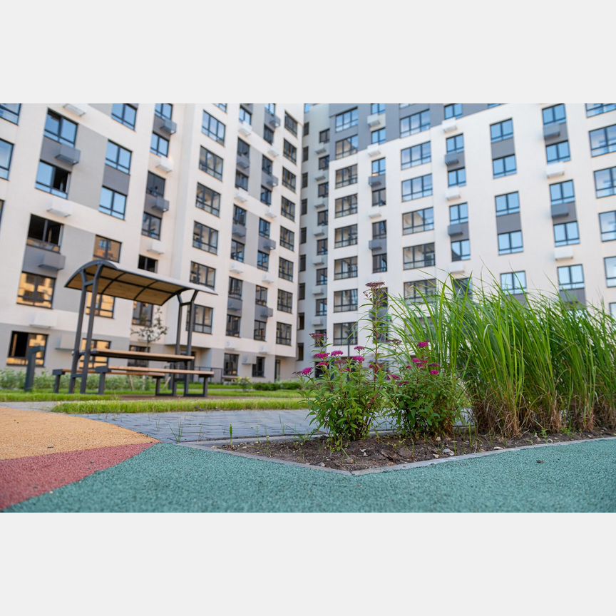 2-к. квартира, 61,6 м², 1/9 эт.