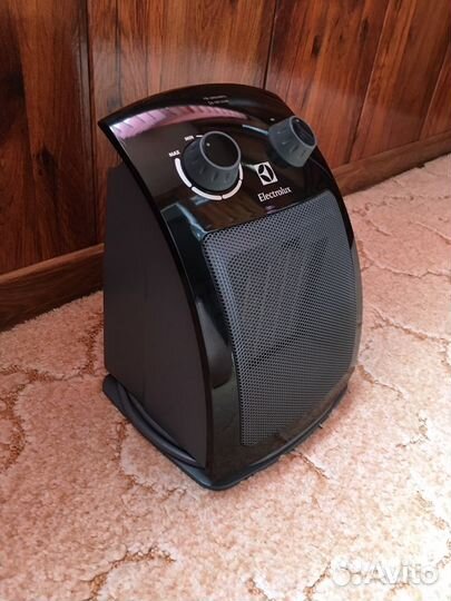 Керамический обогреватель Electrolux
