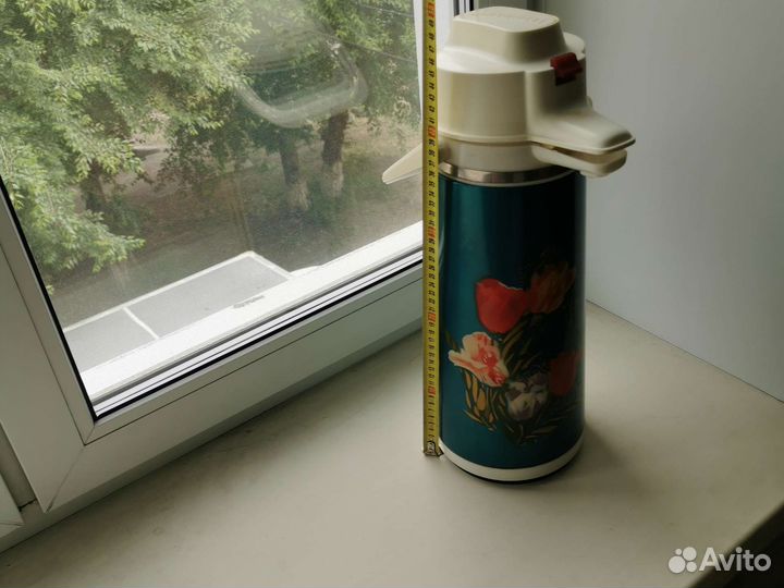 Термос помповый 3л