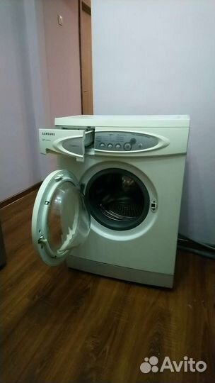 Стиральная машина Samsung, узкая на 3,5 кг