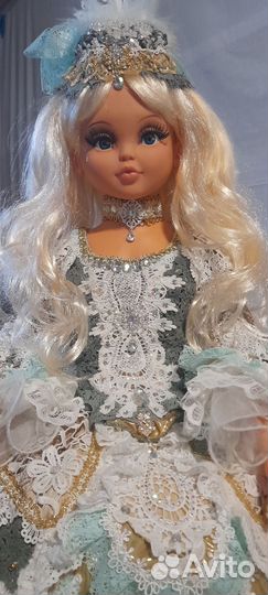 Эксклюзивная красивая кукла Маркиза