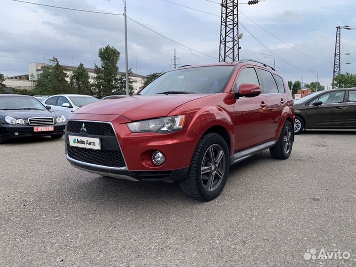 Mitsubishi Outlander 2.0 CVT, 2011, 242 988 км