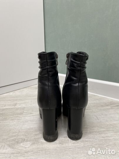 Ботинки р.37