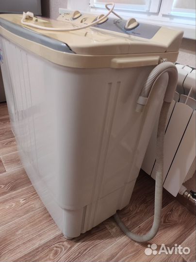Стиральная машина полуавтомат с отжимом б/у