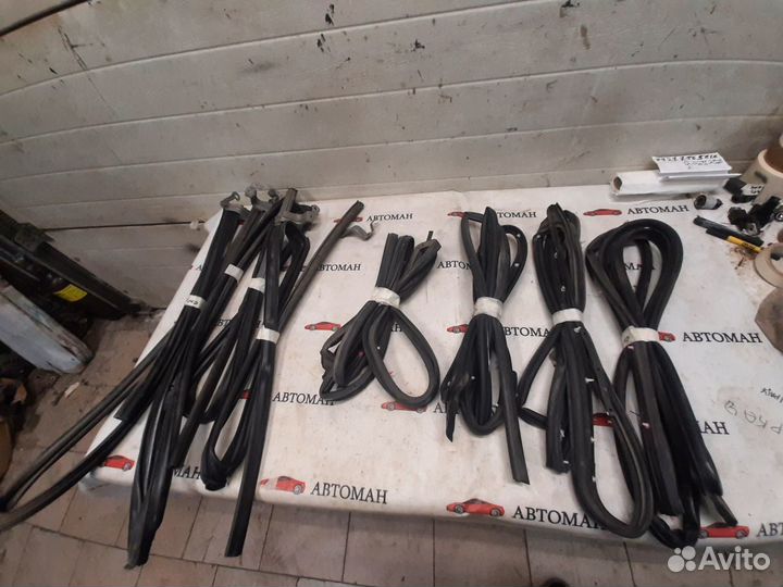 Уплотнитель двери Outlander XL