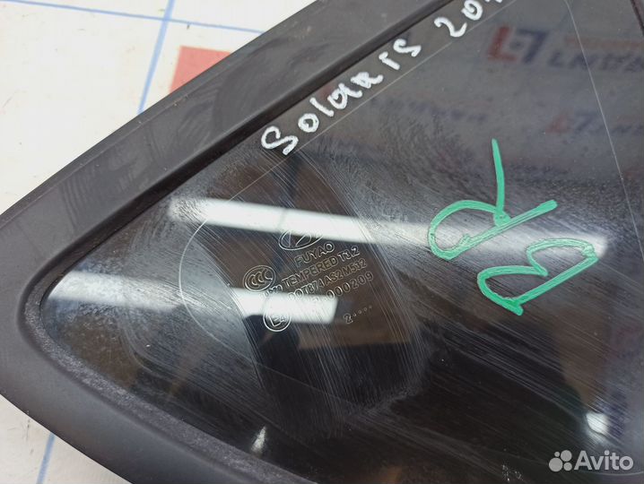 Стекло кузовное глухое правое Hyundai Solaris 8782