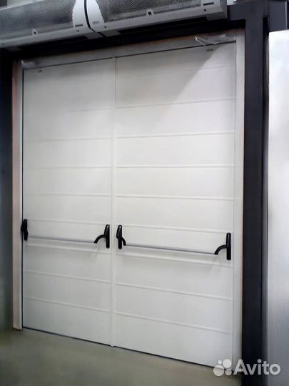 Распашные металлические ворота