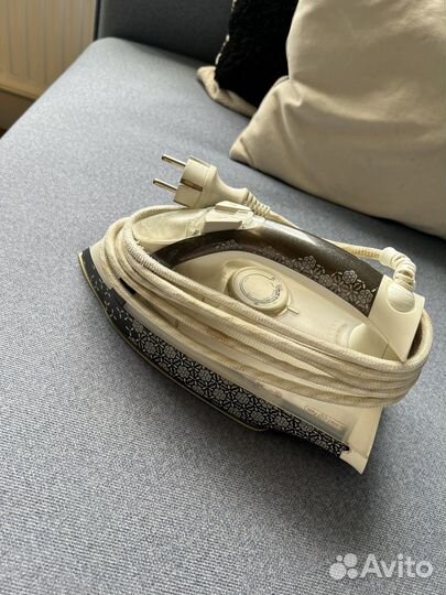 Утюг Philips GC 3590