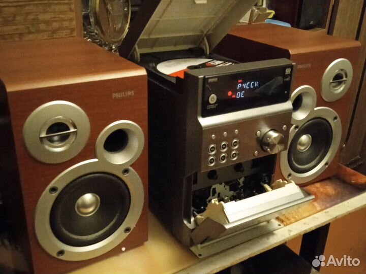 Музыкальный DVD центр Phillips MCD295