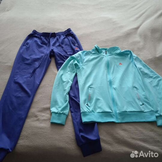 Спортивный костюм женский