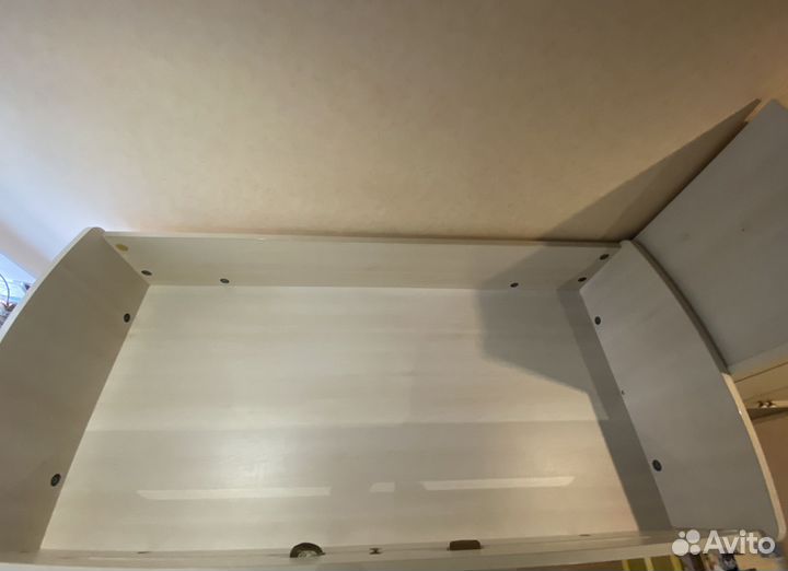 Мебель в детскую комнату бу (кровать, стол)