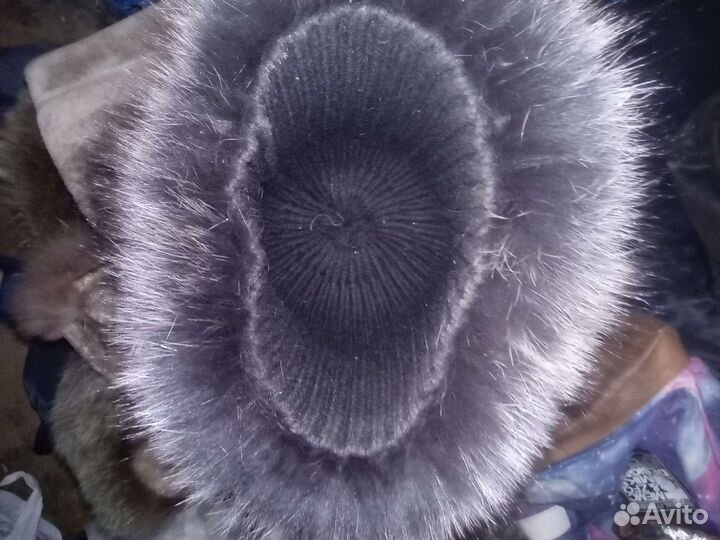 Женские меховые шапки