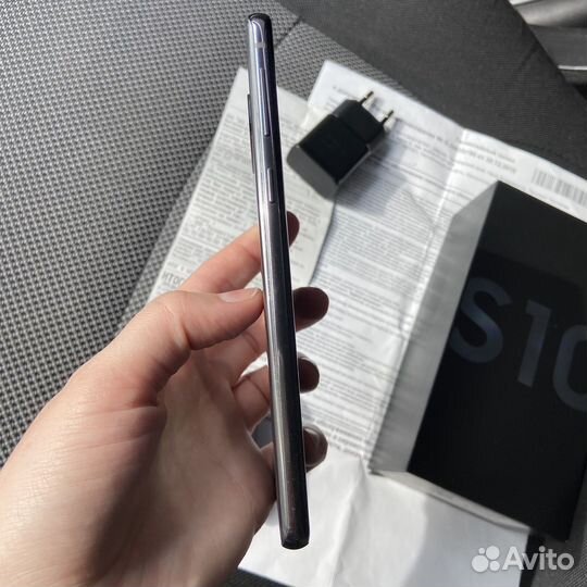 Samsung Galaxy S10, 8/128 ГБ