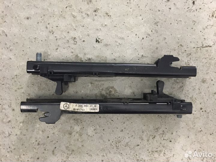 Механизм регулировки ремня Mercedes W203 (3020)