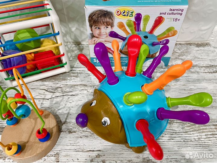 Развивающие игрушки для малышей пакетом