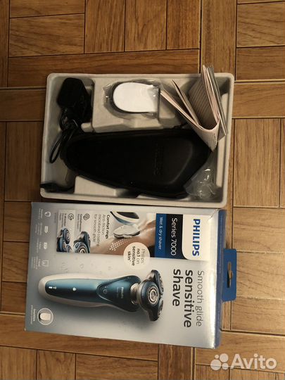 Триммер для бороды philips series 7000