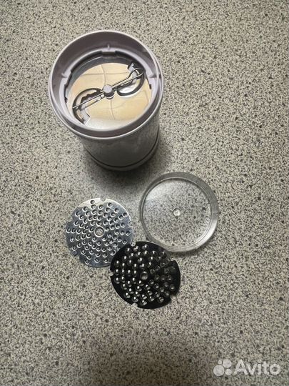 Терка безопасная круглая для твердых продуктов