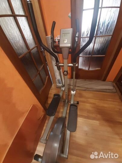 Эллиптический тренажер torneo