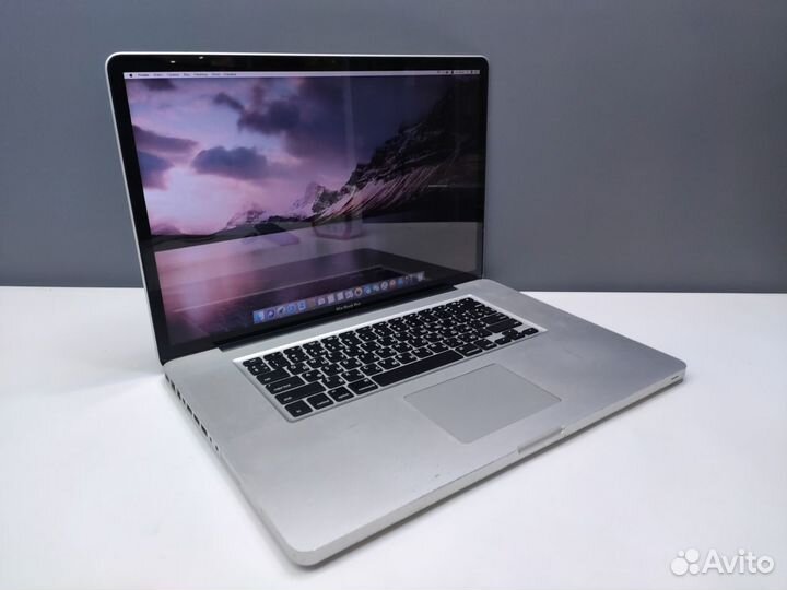 MacBook Pro 17