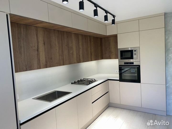 Кухня на заказ «Вордия»