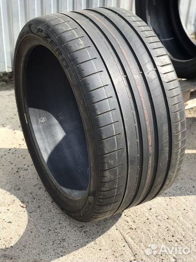 Pirelli P Zero PZ4 315/30 R21