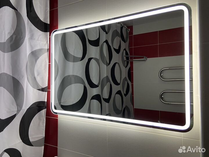 Зеркало с подсветкой для ванной