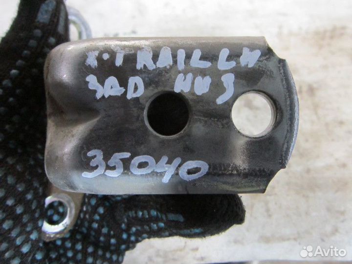 Петля двери задней левой нижняя Nissan X-Trail (T3