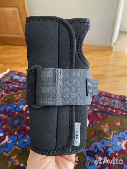 Ортез на лучезапястный сустав левый