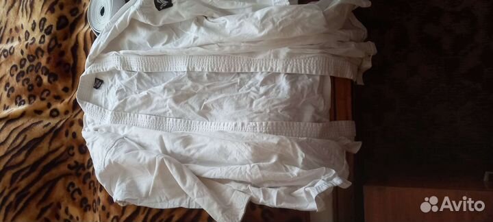 Футбольные бутсы и кимано