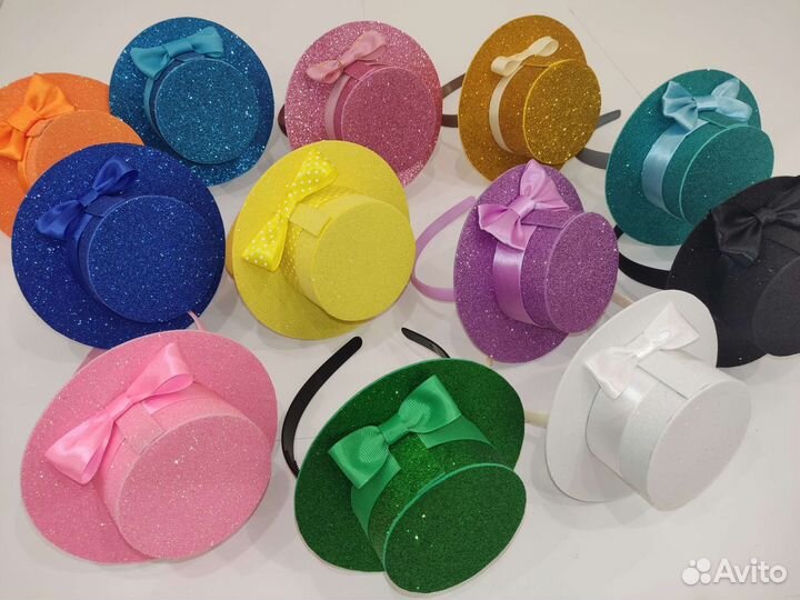 Шляпы на ободке