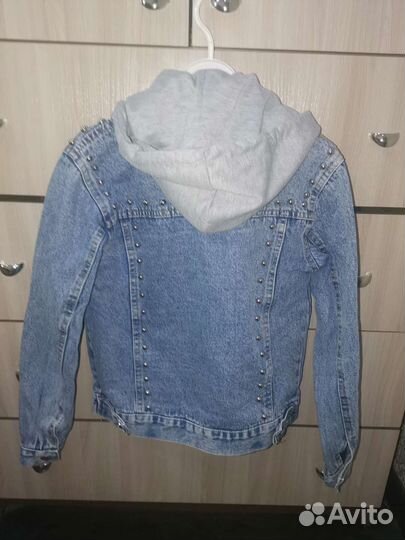 Джинсовая куртка