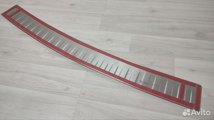 Накладка на задний бампер Renault Duster 11-17