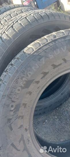 Комплект зимних шин 225/75/16