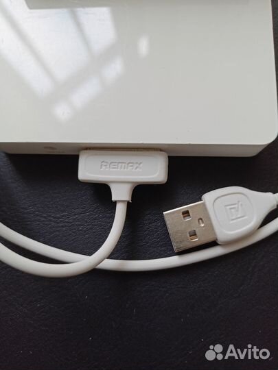 Док-станция Apple для iPad, iPod, iPhone