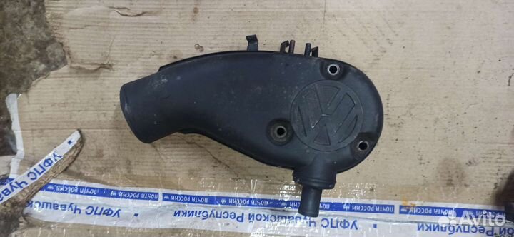 Воздуховод крышка моновпрыска от Passat b3