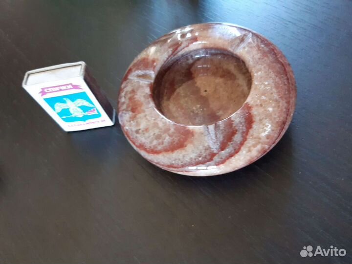 Пепельница из оникса