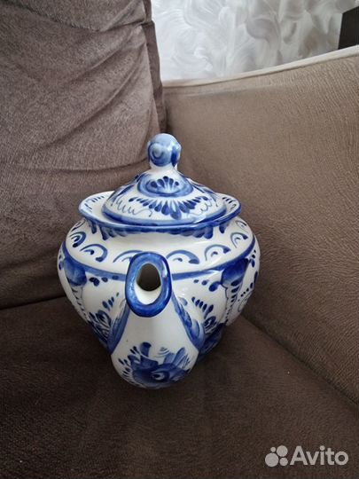 Чайник заварочный и сахарница Гжель