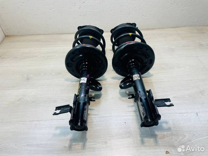 Стойки передние Nissan Murano 51