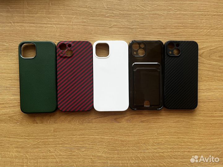 Чехлы iPhone 13