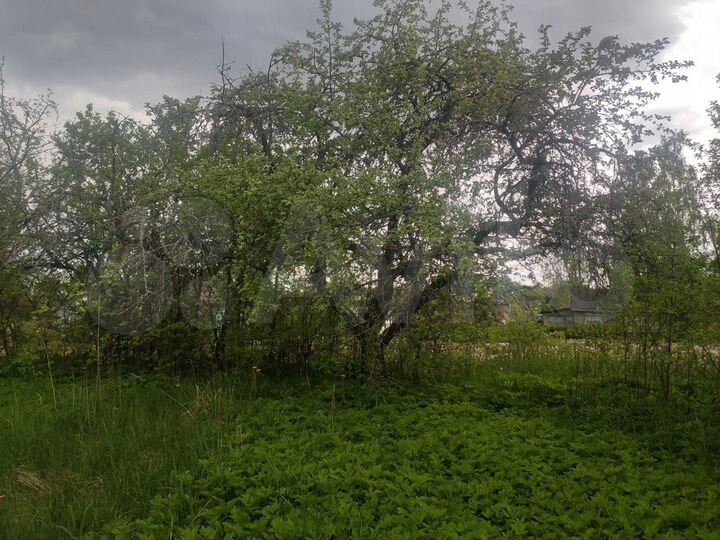 Дача 20 м² на участке 10 сот.