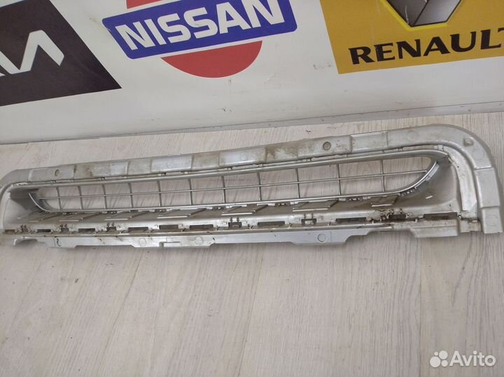 Решетка радиатора Renault fluence