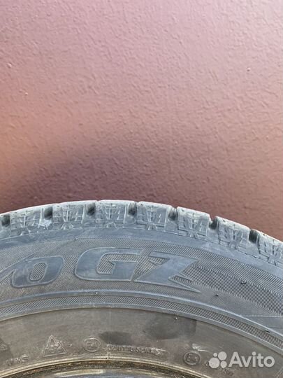 Bridgestone Blizzak Revo GZ 215/65 R16