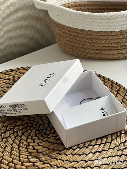 Коробка furla